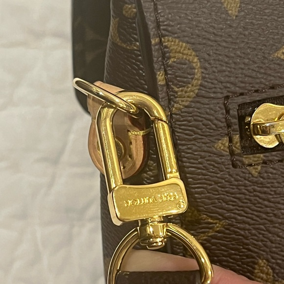 Louis Vuitton Canvas Pochette Metis - Picture 10 of 13